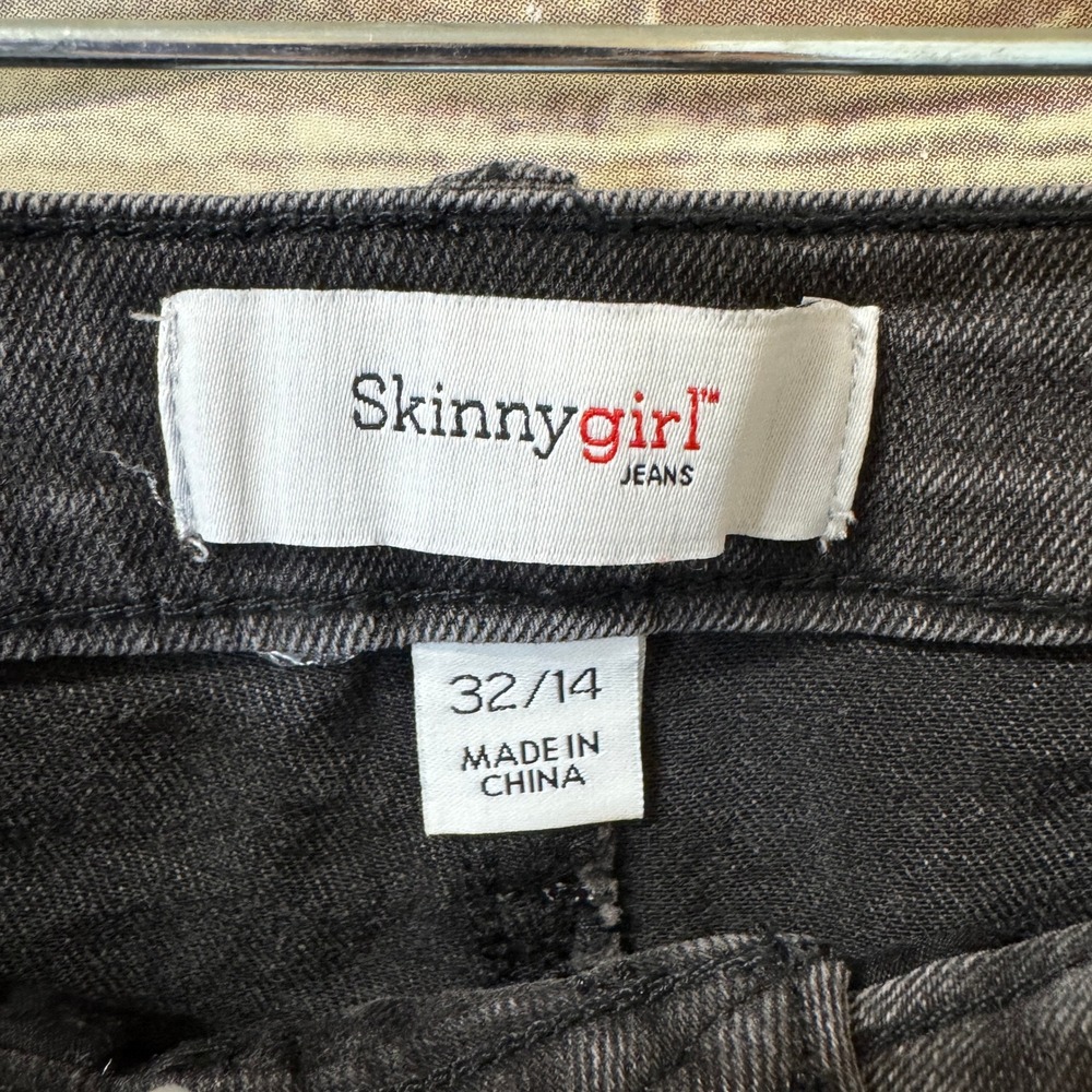 Skinnygirl Jeans High‎ Rise Bermuda Shorts Women's Size 32/14 Dark Wash - Picture 4 of 10